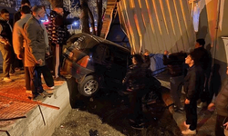 Bursa’da otomobil bahçeye uçtu: 1 yaralı