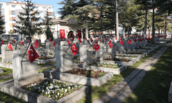 Eskişehir Büyükşehir’den şehitliklere anlamlı dokunuş