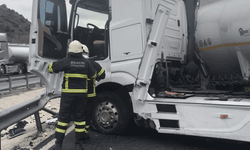 Eskişehir yolunda tır yoldan çıktı, facia kıl payı atlatıldı