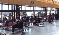 Eskişehir’de bayram dönüşü: Otogarda hareketlilik arttı