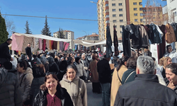 Eskişehir’de bayram öncesi pazarda yoğunluk
