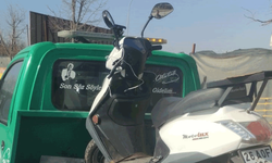 Eskişehir’de kurye kazası: Otomobille çarpışan motosikletli yaralandı