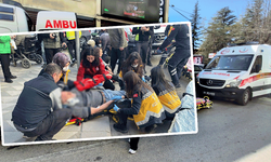 Eskişehir’de savrulan otomobil yayaların arasına daldı: 5 yaralı