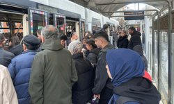 Eskişehir’de tramvaylarda hafta sonu yoğunluğu