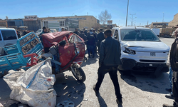 Karaman’da bir kişinin ağır yaralandığı kaza anı kamerada