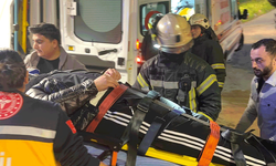 Kocaeli'de takla atan otomobilde 2 kişi yaralandı