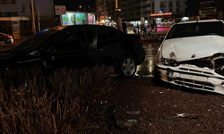 Konya’da otomobiller çarpıştı: 2 yaralı