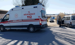 Kütahya'da motosiklet ve otomobil çarpıştı, 2 yaralı