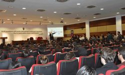 Merkez Bankası Başkan Yardımcısı Akçay Eskişehir’de öğrencilerle buluştu