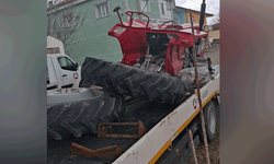 Nevşehir'de otomobille traktör çarpıştı: 2 yaralı