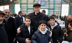 Odunpazarı’nda 3 bin kişilik dev iftar! 75. Yıl Mahallesi tek sofrada buluştu