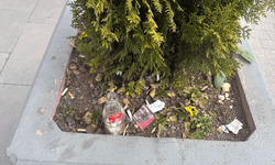 Odunpazarı’nda ağaç saksısı çöplüğe döndü