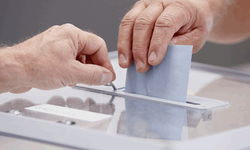 Seçim anketinde zirve yarışı kızıştı: AK Parti birinci CHP yakın takipte