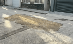 Tepebaşı’nda bozuk yol tepki çekiyor