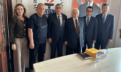 AK Parti teşkilatından Sivrihisar Eğitim Vakfı’na ziyaret