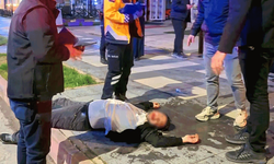 Aksaray'da “Yan baktın” kavgası kanlı bitti: 3 yaralı, 4 gözaltı