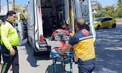 Antalya'da minibüslerin çarpıştığı kazada sürücüler yaralandı