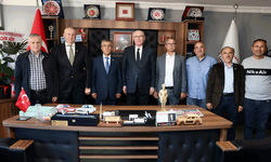 Başkan Kazım Kurt esnafın nabzını tuttu