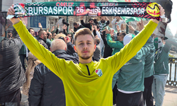 Bursa taraftarından EsEs’e tam destek: “Dost ve kardeşiz, Süper Lig’de buluşacağız”