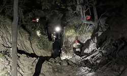 Düzce'de uçuruma yuvarlanan 3 kişi operasyonla kurtarıldı