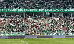 Eskişehir’de Ankara Demirspor-Bursaspor maçı öncesi tribünde kavga