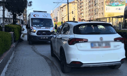 Eskişehir’de kaldırıma çıkan araç yayayı ezdi