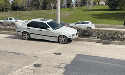 Eskişehir’de kaza: 19 yaşındaki sürücü hastanelik oldu