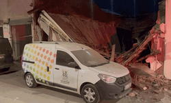 Eskişehir’de metruk iş yeri yıkıldı, şans eseri yaralanan olmadı