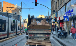 Eskişehir’de trafikte tehlikeli yük