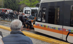 Eskişehir’de tramvay yolunda feci kaza