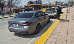 Eskişehir’de yaya geçidi önünde korkutan kaza