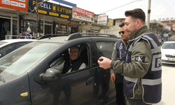 Hatay'da polis ekipleri hatalı park konusunda sürücüleri uyardı