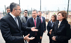 İçişleri Bakan Yardımcısı Çelik, Eskişehir’de hayvan bakımevi’ni inceledi