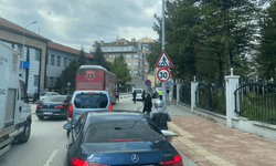 İstasyon Caddesi’nde zincirleme kaza: Trafik kilitlendi