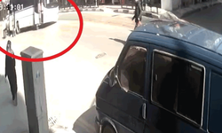 Manisa'da tamir etmek için altına girdiği minibüsün altında kaldı