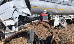 Mardin’de kontrolden çıkan yakıt tankerinin sürücüsü yaralandı