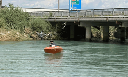 Mersin'de suya atlayıp kayıp olan genci arama çalışmaları sürüyor