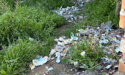 Odunpazarı’nda boş arsa çöplerle kaplandı