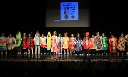 Odunpazarı’nda renkli gece: Kursiyerler ayakta alkışlandı