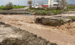 Osmaniye'de yağış felaketi: Yollar kapandı, ulaşım aksadı
