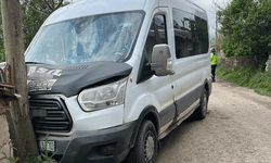 Samsun'da öğrenci servisi direğe çarptı: 12 yaralı