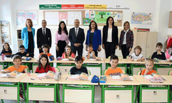 Sinan Aydın sınıflara konuk oldu, öğrencileri dinledi