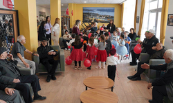 Tepebaşı’nda 23 Nisan coşkusu: Minikler ve deneyimliler bir araya geldi