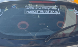 Acemi sürücüden diğer araçlara samimi mesaj