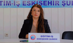 Atatürk posteri tartışması: “Toplumun hassasiyeti küçümsenemez”