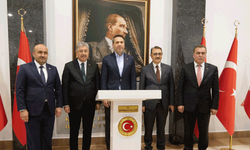 Bakan Bayraktar Eskişehir Valiliğini ziyaret etti