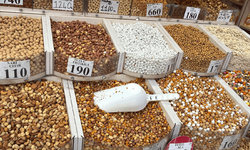 Bayram ikramlıkları da gram gram satışa düştü