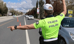 Düzce'de 401'i hızdan bin 325 araç sürücüsüne ceza yazıldı