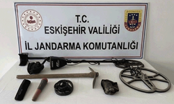 Eskişehir’de define bulmak için kaçak kazı yaparken yakalandılar