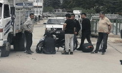 Isparta’da kamyonet ile motosiklet çarpıştı: 1 yaralı